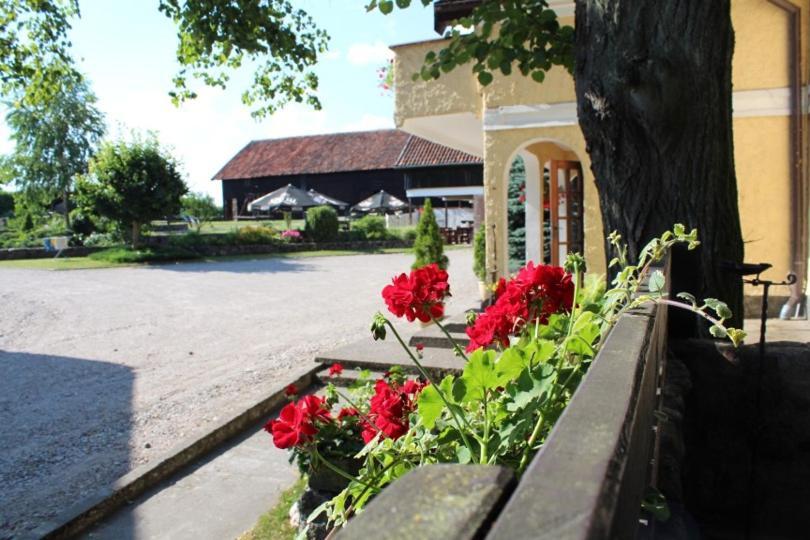 Folwark Tumiany Pokoje & Restauracja Εξωτερικό φωτογραφία