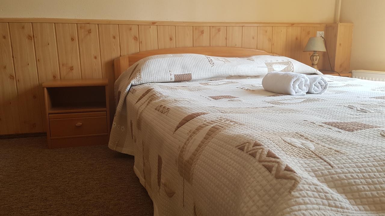Folwark Tumiany Pokoje & Restauracja Εξωτερικό φωτογραφία