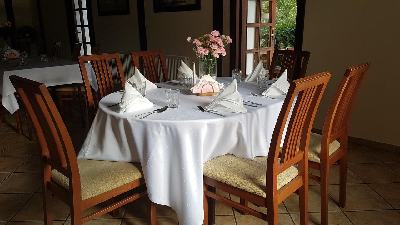 Folwark Tumiany Pokoje & Restauracja Εξωτερικό φωτογραφία