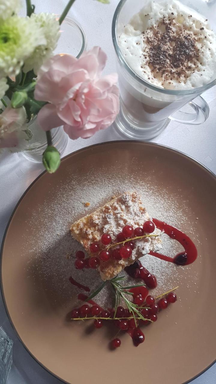 Folwark Tumiany Pokoje & Restauracja Εξωτερικό φωτογραφία